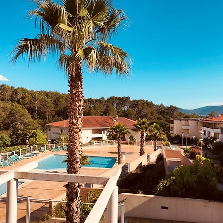 Les Parasols D'Argens Otel Roquebrune-sur Argens Dış mekan fotoğraf